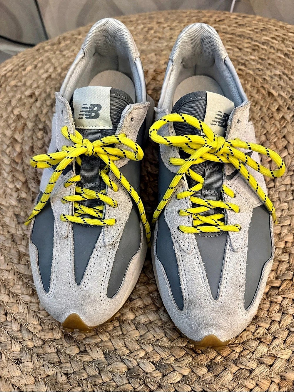 New Balance 327 Gray Sneakers